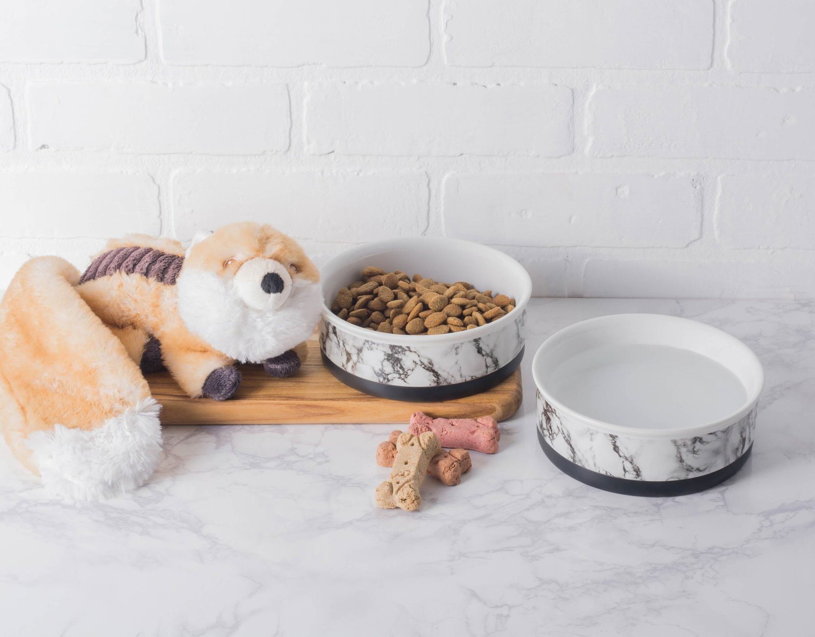 white marble pet bowl set of 2, medium 1.5 c. capacity