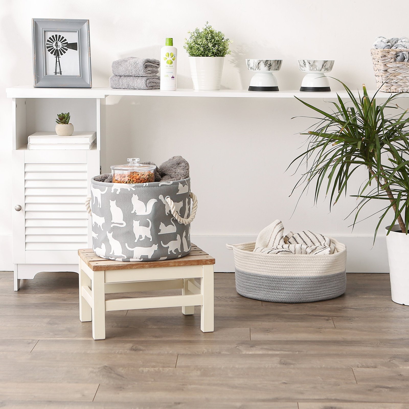 collapsible pet storage bin, cat's meow print, gray, small round 9x12"