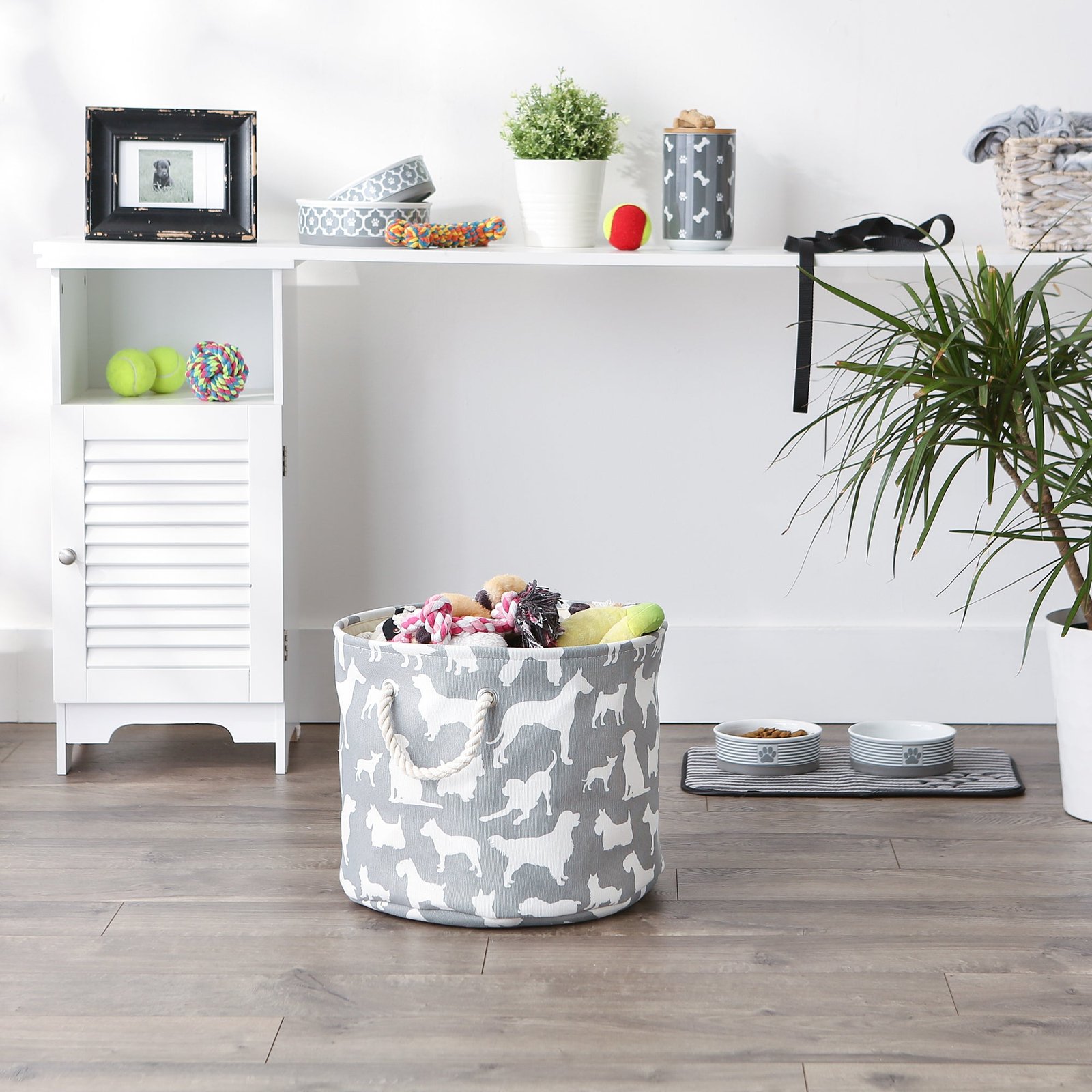 collapsible pet storage bin, dog show print, gray, medium round 12x15"