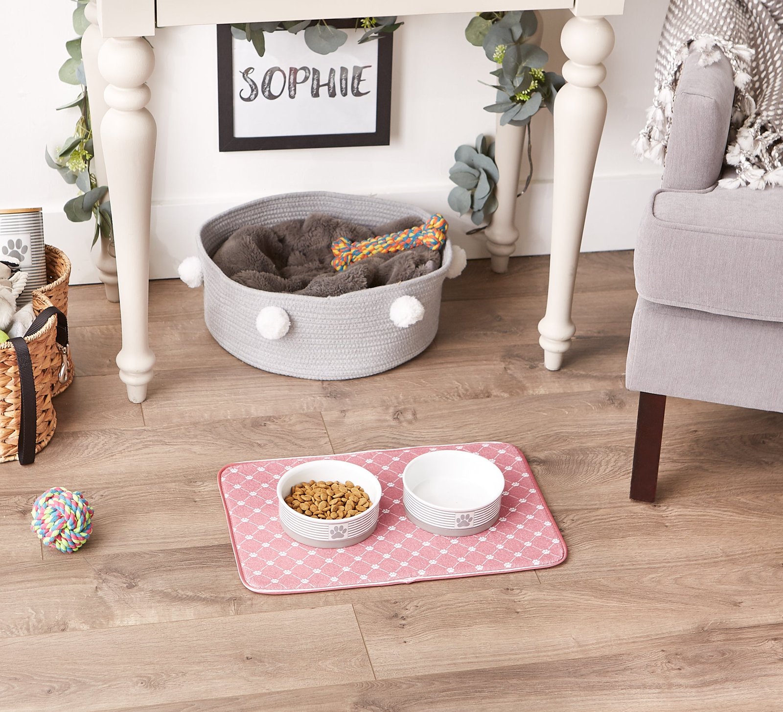 rose printed trellis paw pet mat