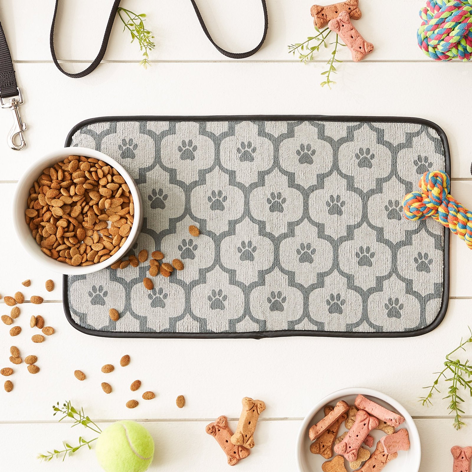 gray lattice paw pet mat small