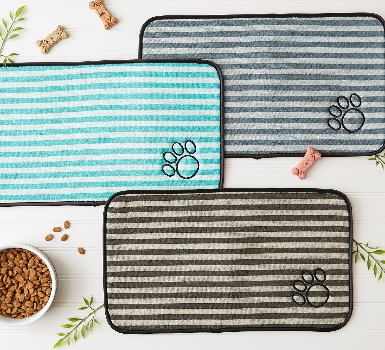 gray stripe embroidered paw pet mat small
