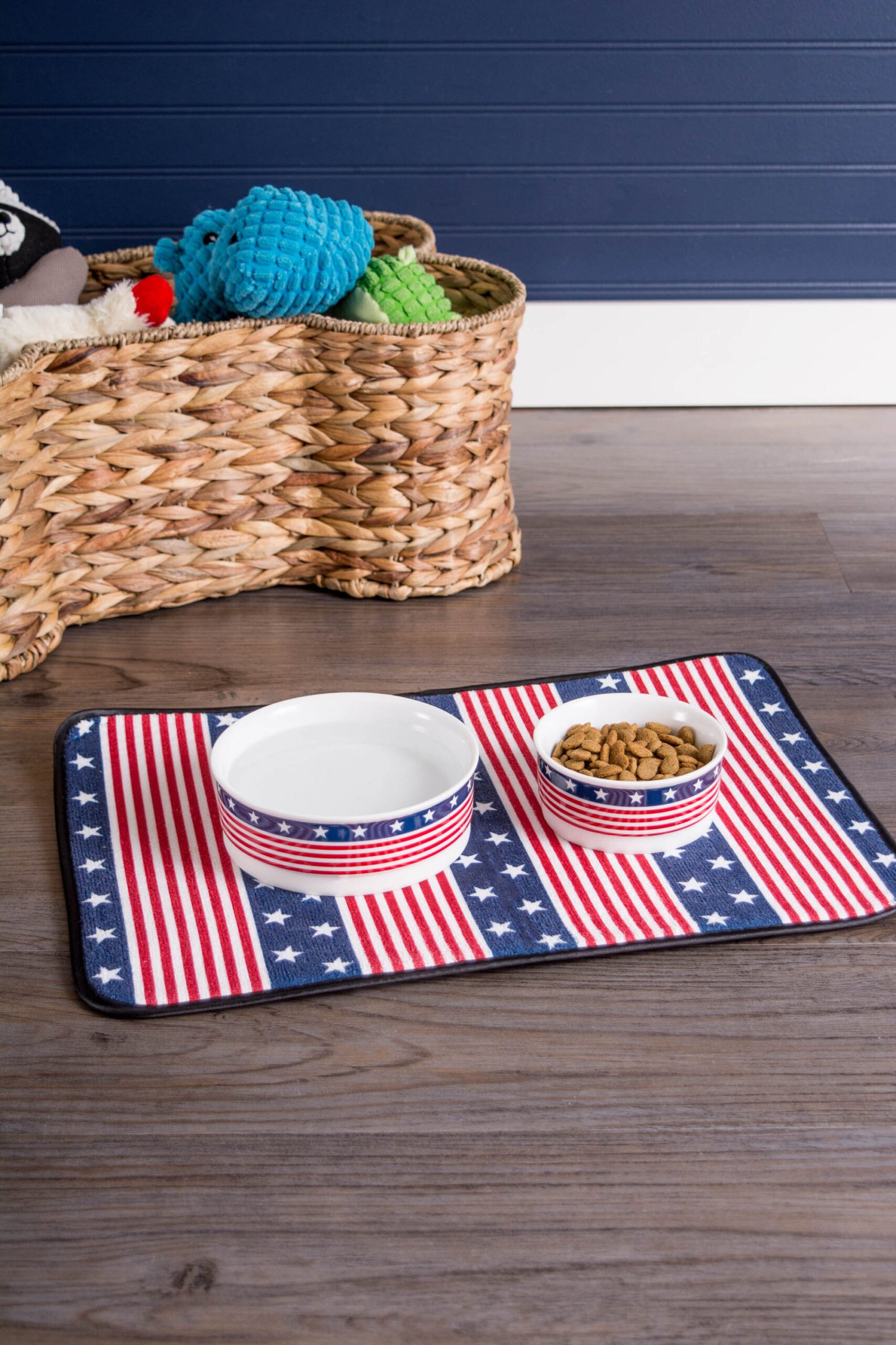 stars & stripes single pet bowl, large 3.75 c. capacity
